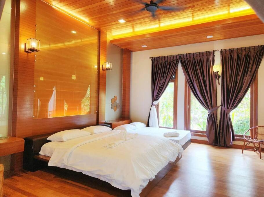 Meru Valley Golf Resortthe Rock Forest Retreat Pool/5br/20pax/events Vila Ipoh