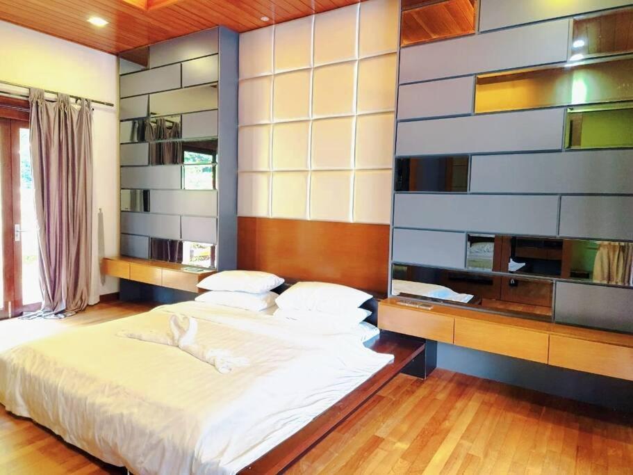 Vila Meru Valley Golf Resortthe Rock Forest Retreat Pool/5br/20pax/events Ipoh