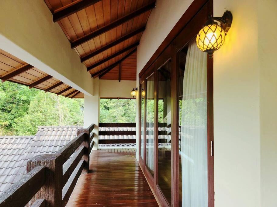 Meru Valley Golf Resortthe Rock Forest Retreat Pool/5br/20pax/events