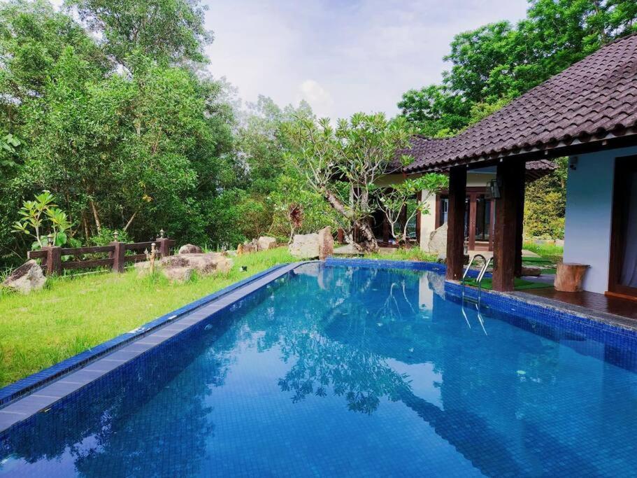 Meru Valley Golf Resortthe Rock Forest Retreat Pool/5br/20pax/events Ipoh