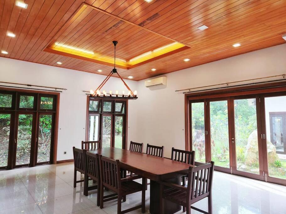 Vila Meru Valley Golf Resortthe Rock Forest Retreat Pool/5br/20pax/events *