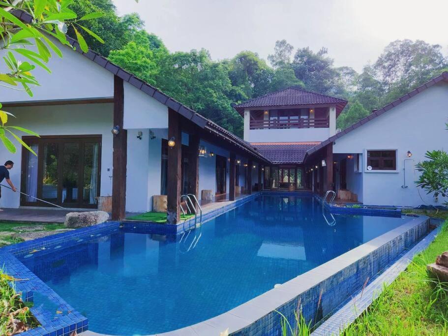 Meru Valley Golf Resortthe Rock Forest Retreat Pool/5br/20pax/events Vila Ipoh